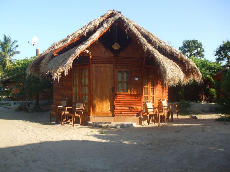 Kirinda Beach Resort, Yala Eksteriør bilde